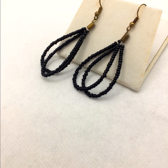 BLACK SEED BEAD DANGLE/DROP EARRINGS - Picture 3 of 10